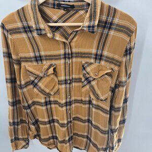 Ambiance Yellow Blue White Plaid Button Down Long Sleeved Shirt Size Medium